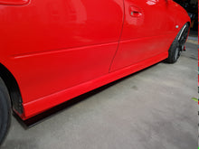 Load image into Gallery viewer, Holden Commodore VY/VZ Side Skirt Extensions