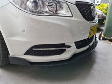 Load image into Gallery viewer, Holden Commodore VF Omega / Calais
