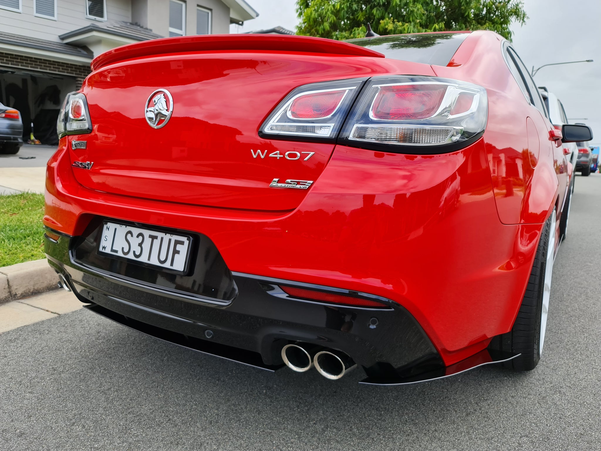 Holden Commodore VF Rear Splitter – E-Wing Aero Designs