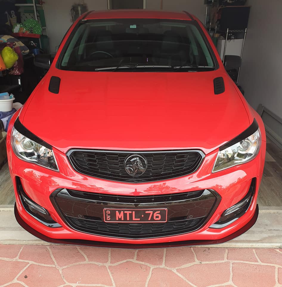 Holden Commodore VF Front Splitter (Small)